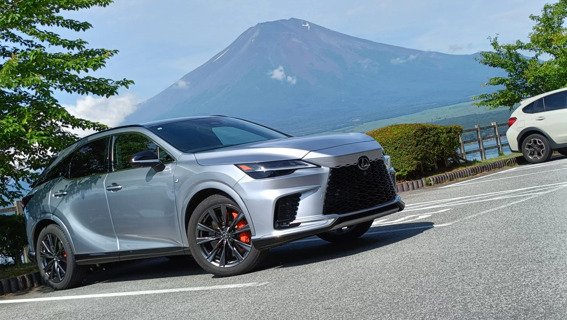 レクサス RX350 2023年式 ソニックイリジウム フロント右斜め