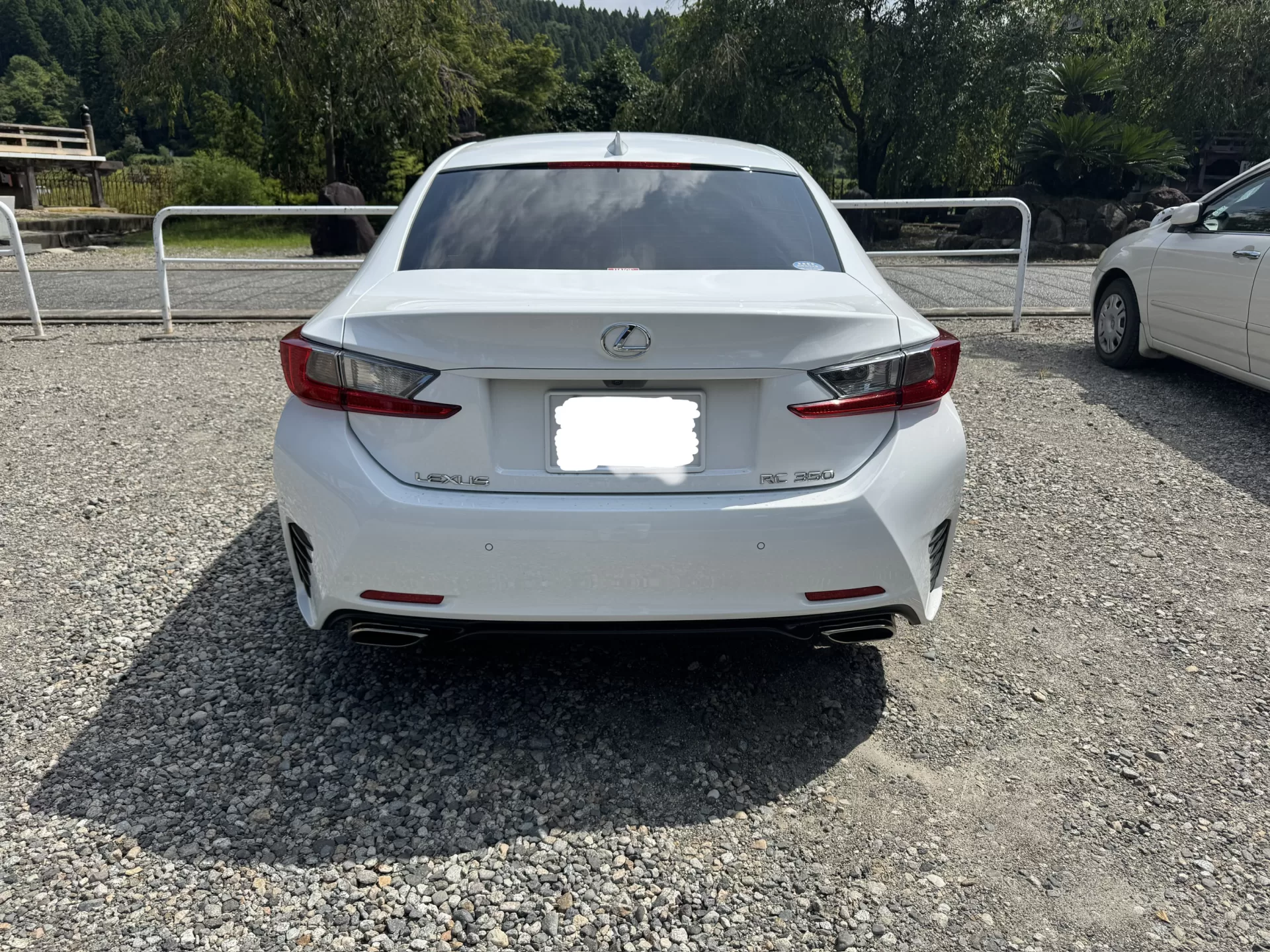 レクサス RC350 F SPORT 2015年式 ホワイトノーヴァガラスフレーク リア