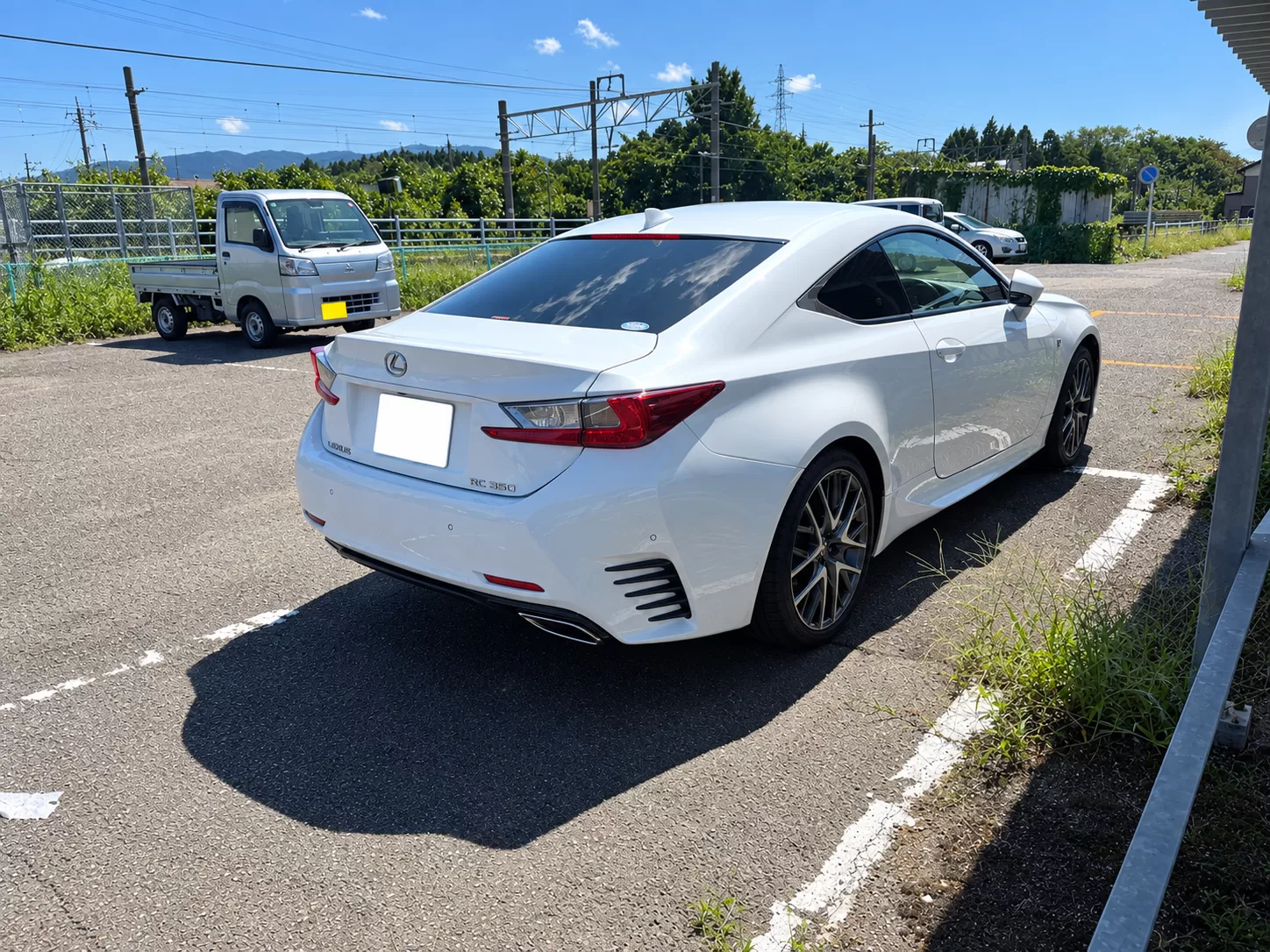 レクサス RC350 F SPORT 2015年式 ホワイトノーヴァガラスフレーク リヤ右斜め