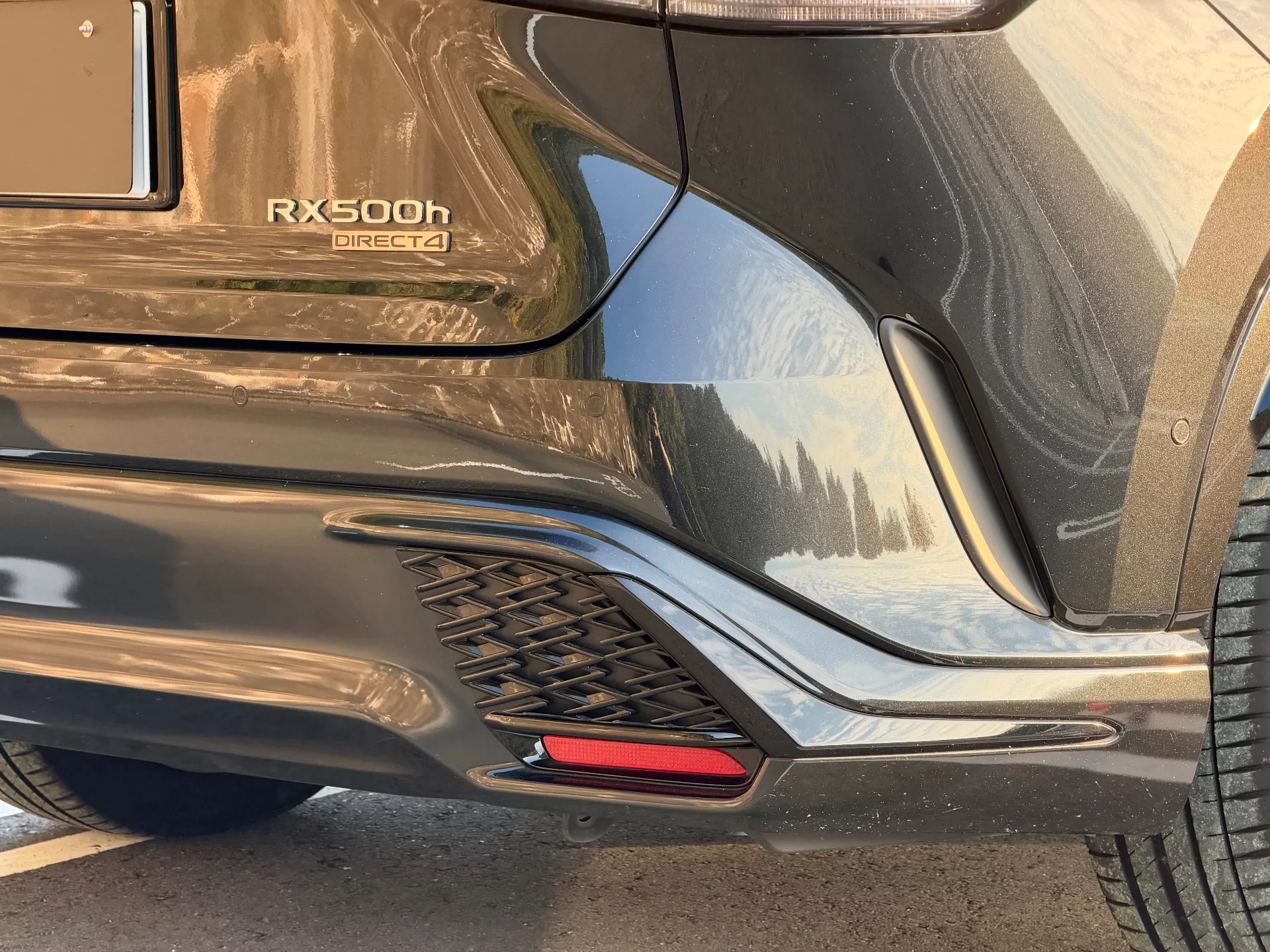 レクサス RX500h F SPORT Performance 2025年式 純正マフラー