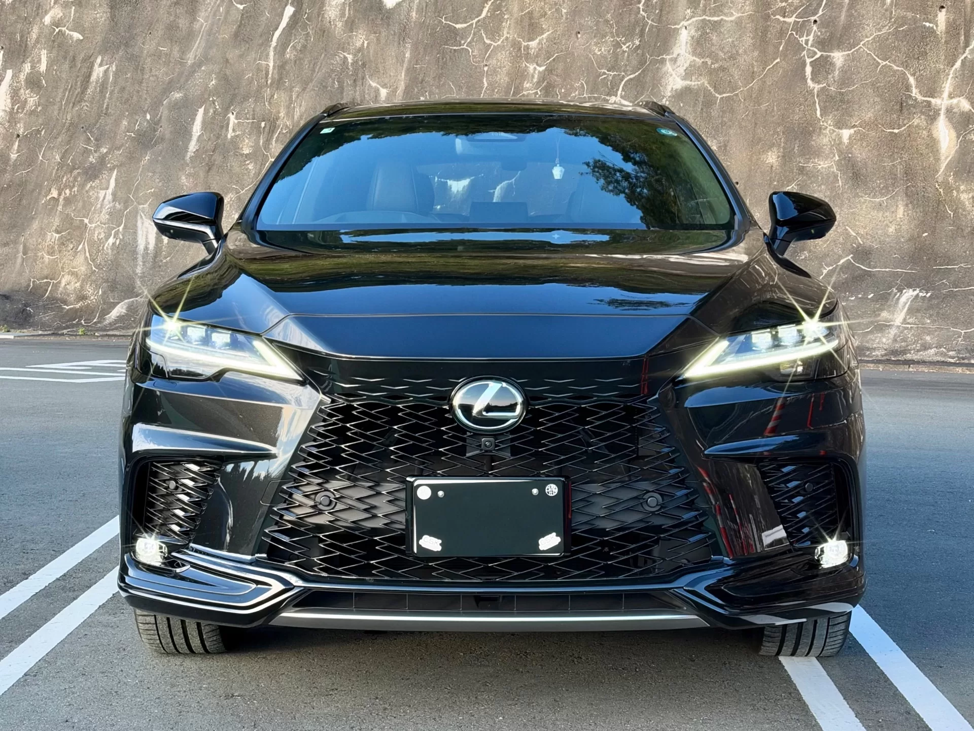 レクサス RX500h F SPORT Performance 2025年式 グラファイトブラックガラスフレーク フロント