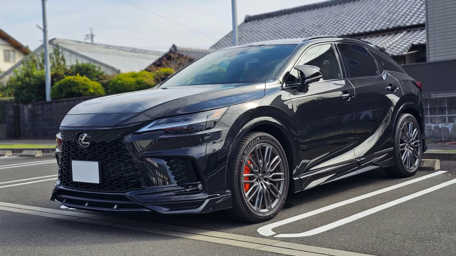 レクサス RX500h F SPORT Performance 2022年11月モデル グラファイトブラックガラスフレーク F SPORT PARTS エアロダイナミクスパッケージ(フロントスポイラー・サイドスカート・スポーツマフラー&リヤディフューザー・エアロダイナミクスミラーカバー・リヤウィング)、F SPORT…