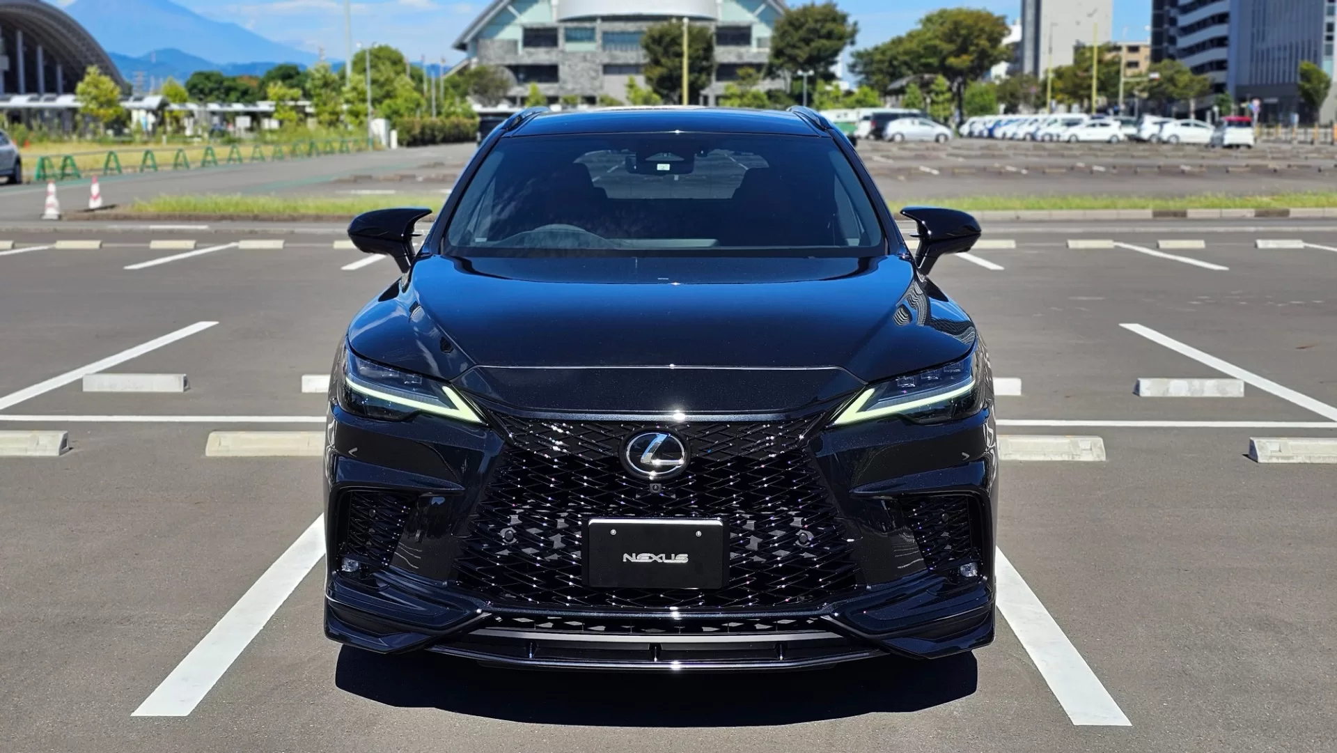 レクサス RX500h F SPORT Performance 2022年11月モデル グラファイトブラックガラスフレーク F SPORT PARTS エアロダイナミクスパッケージ(フロントスポイラー・サイドスカート・スポーツマフラー&リヤディフューザー・エアロダイナミクスミラーカバー・リヤウィング)、F SPORT…