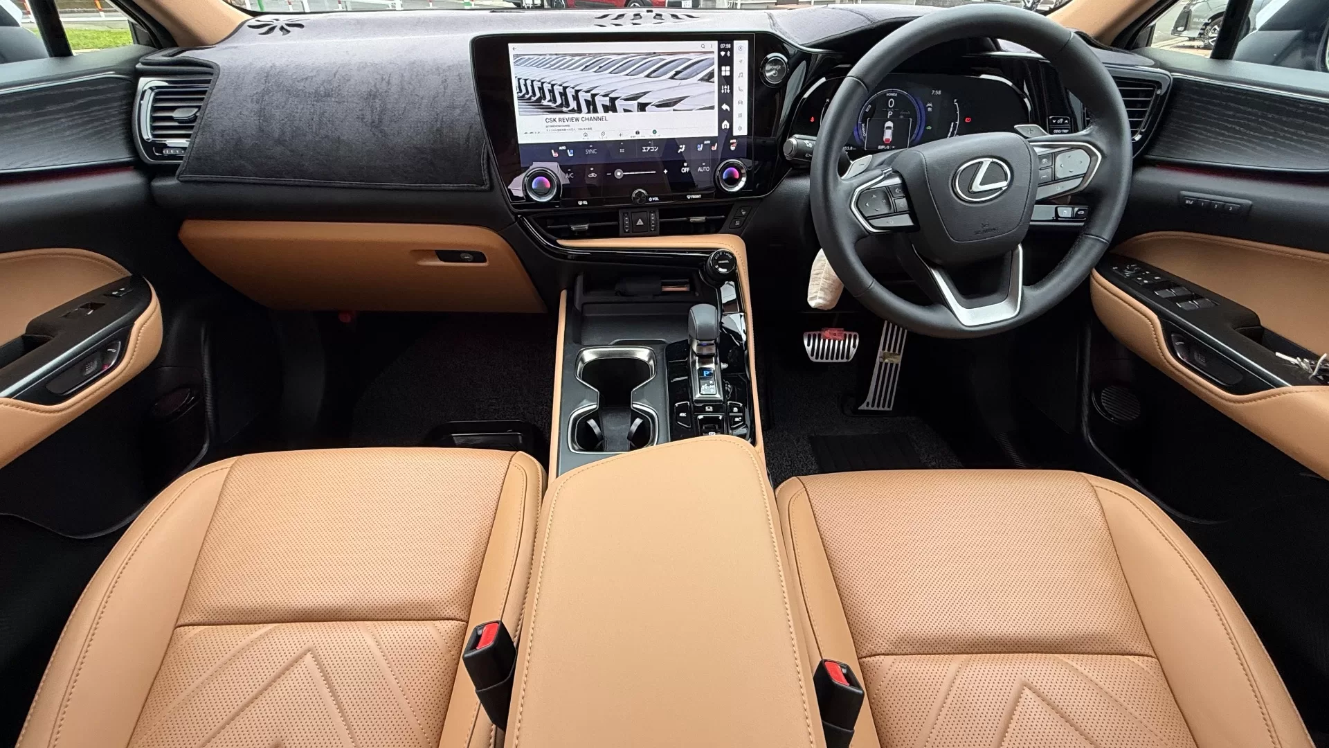 レクサス NX350h version L 2025年式 インテリア 前席