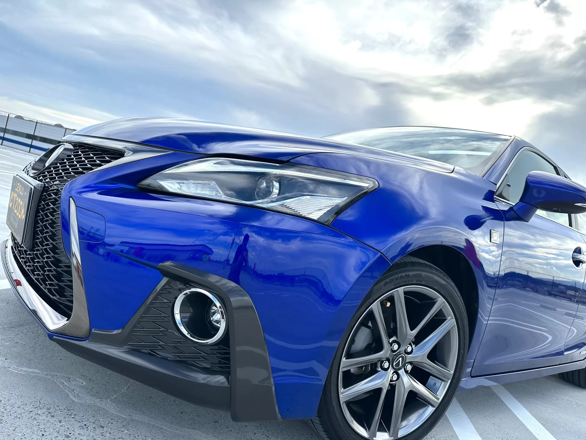 レクサス CT200h F SPORT 2018年式 純正ホイール 純正ブレーキキャリパー