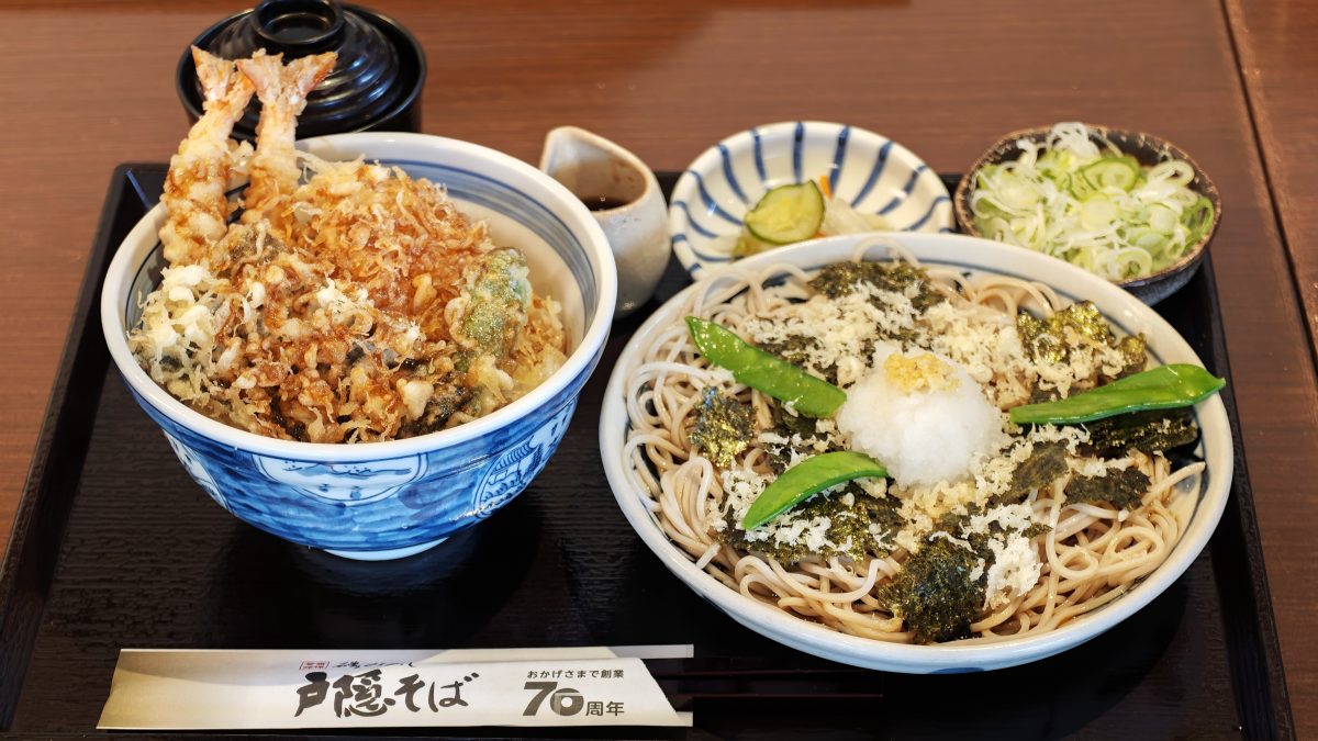 戸隠そば 草薙店